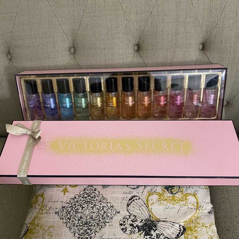 Limited edition Victoria secret ultimate mist gift set